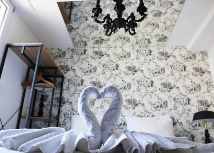 L'antichambre, Neuf Avec Jardin à 100m De La