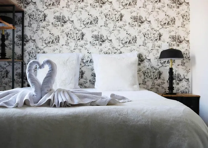 L'antichambre, Neuf Avec Jardin à 100m De La